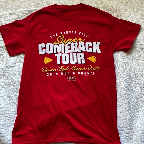 🏈KANSAS CITY CHIEFS 2019 Comeback Tour UNISEX Shirt-Patrick Mahomes - Champs🏈 - Picture 3 of 6